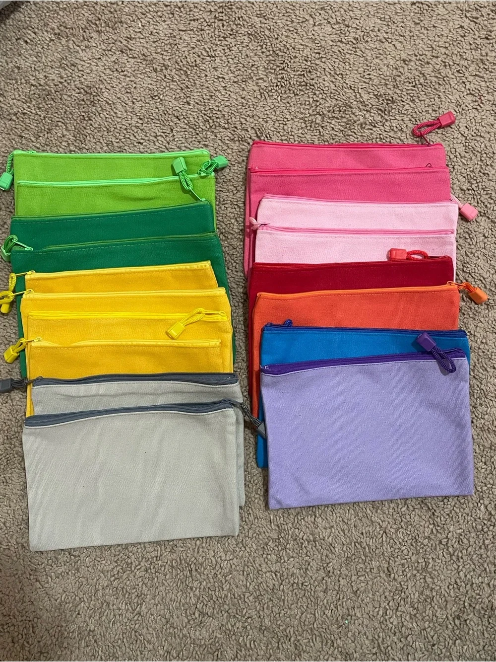 Zip Pouches | total: 18